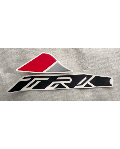 Adesivo scritta TRK carena fianchetto sinistro benelli TRK X 502 codice 05511P16WF02