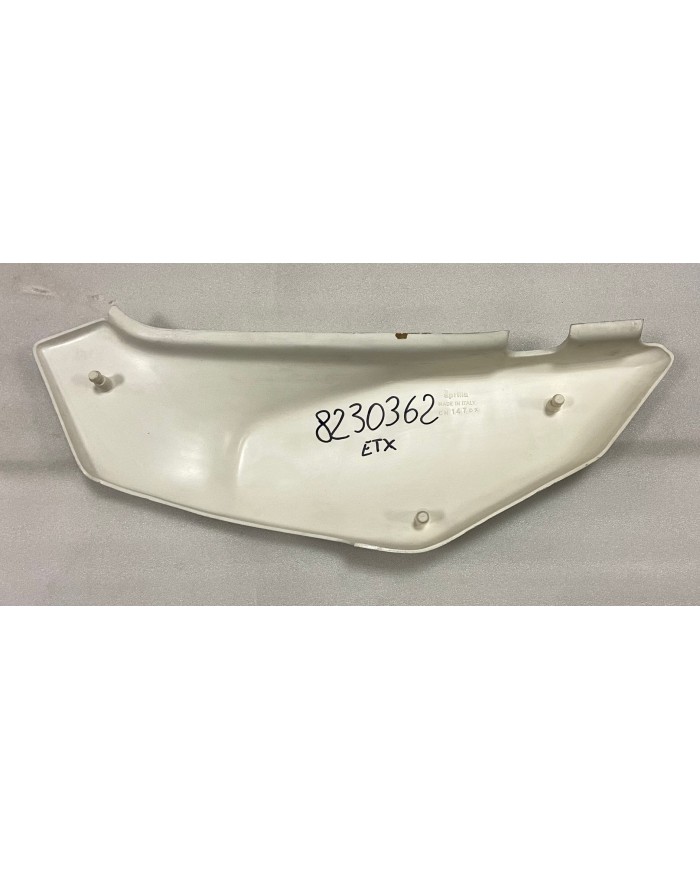 Carena posteriore destra bianco originale Aprilia Tuareg 125 1986 codice AP8230362