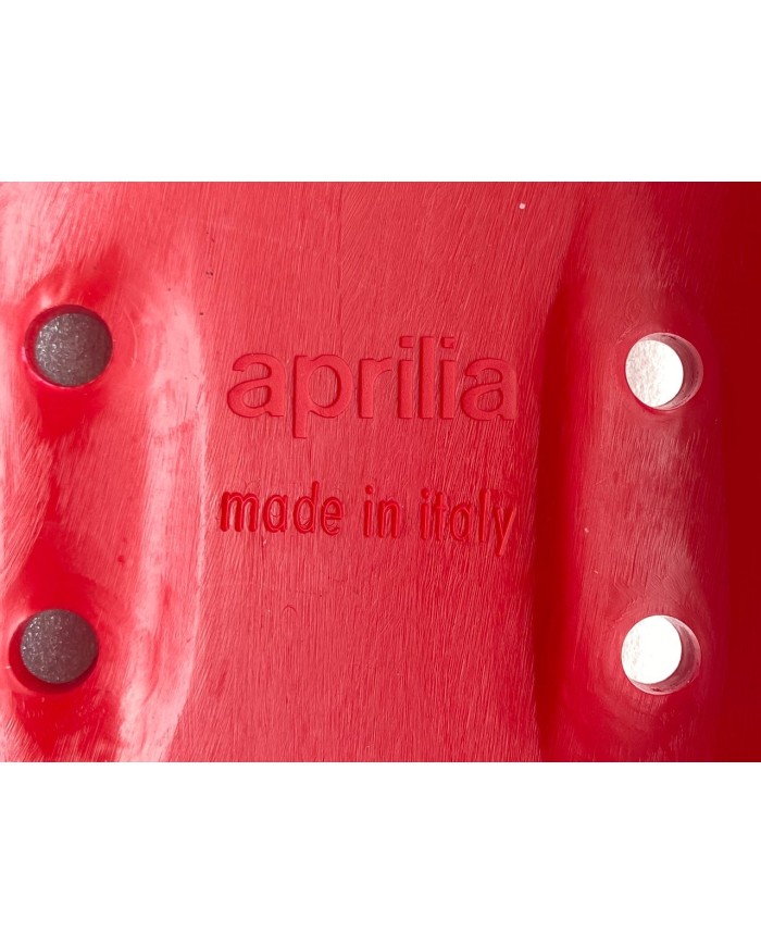 Parafango anteriore verniciato rosso originale Aprilia Red Rose 50-125 codice AP8230245
