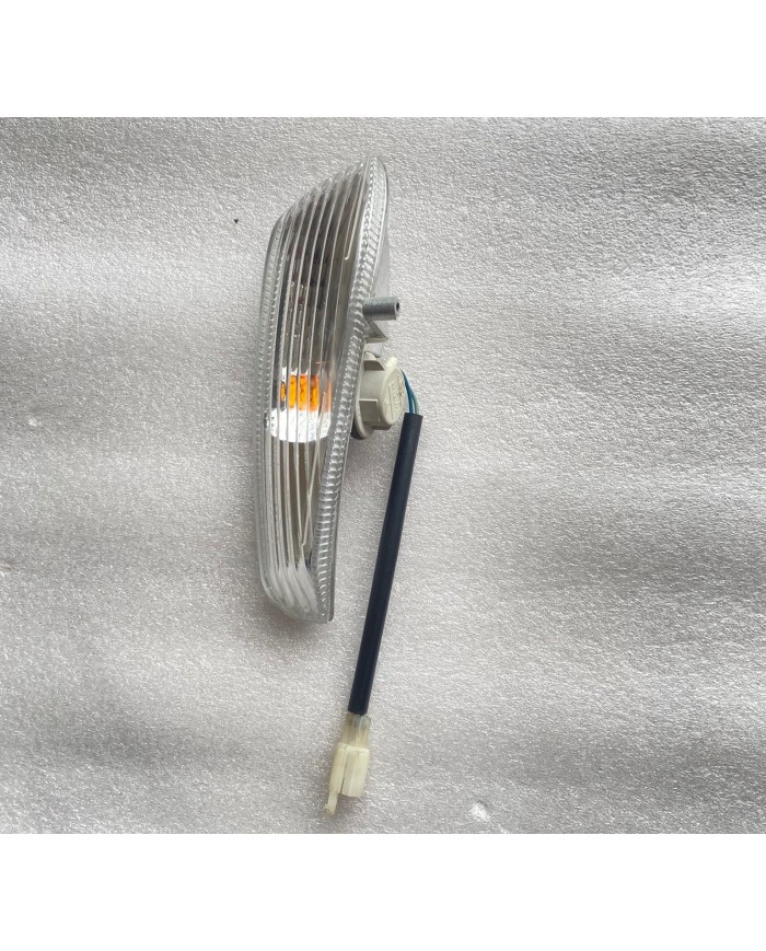 Freccia lampeggiatore anteriore sinistra usata Aprilia Scarabeo Light 250-300-400 codice AP8127717