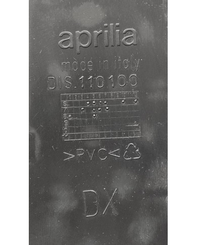 Coppia tappetini neri usato Aprilia Scarabeo Light 250 codice AP8184086-AP8184087
