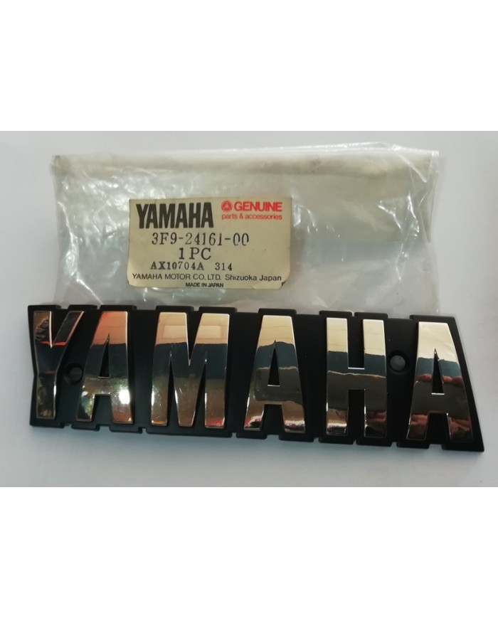 Adesivo targhetta serbatoio scritta Yamaha codice-3F9241610000