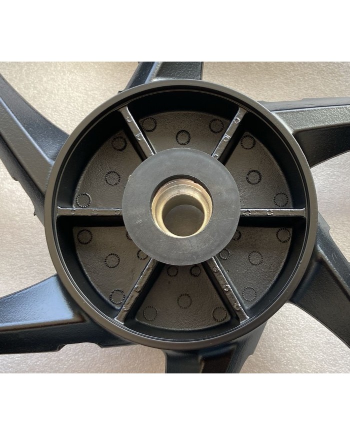 Cerchio ruota posteriore nero originale Benelli BN 125 Leoncino 125 dal 2018